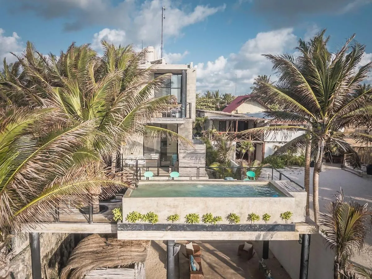 Rocky Villa In Tulum Beach Walking Distance To Papaya Project! Holiday home
